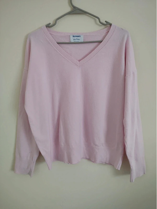 Old Navy Sweaters - Old Navy Women's Rose V-Neck Sweater Size M